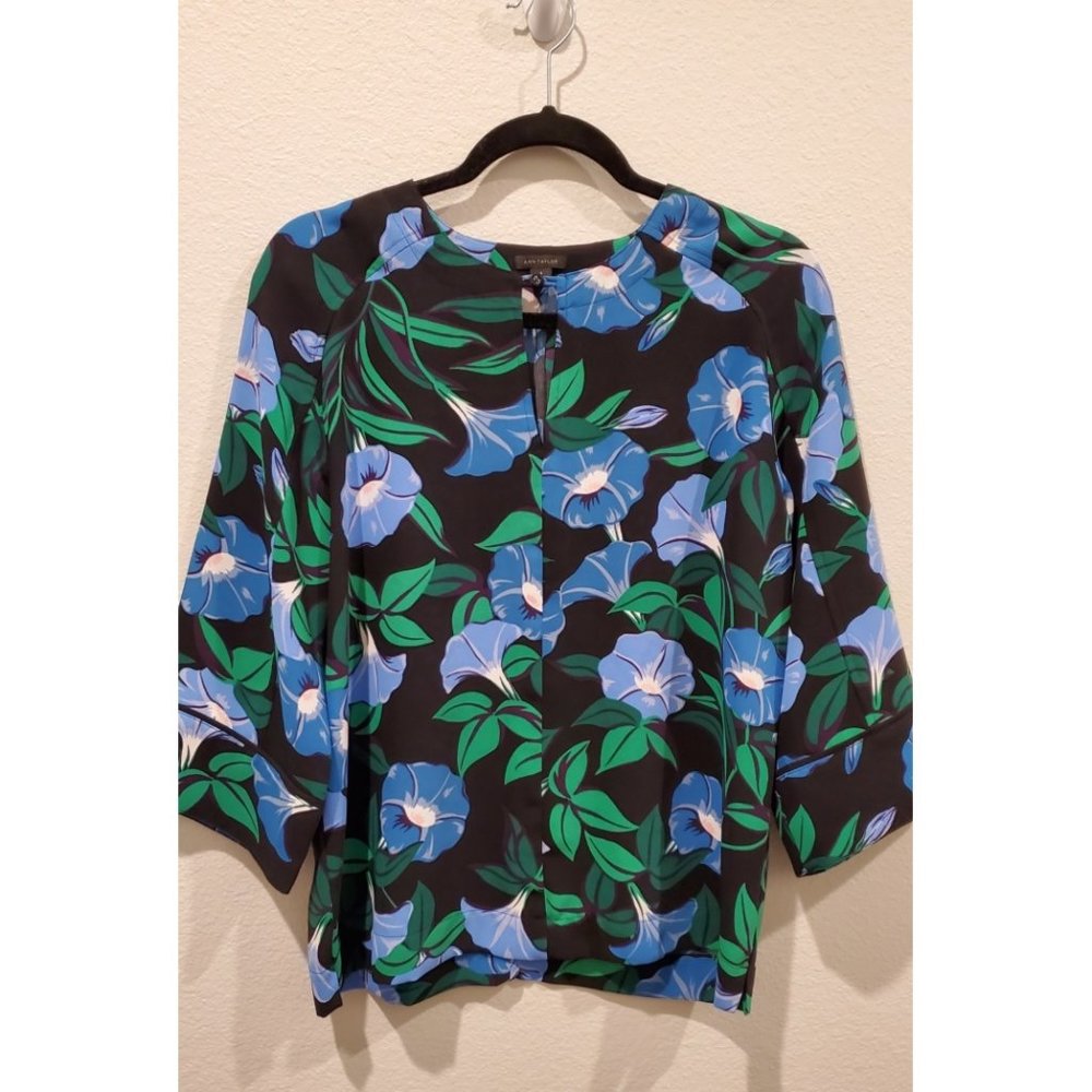 ANN TAYLOR Floral Butterfly 3/4 Sleeves Blouse - Picture 3 of 6
